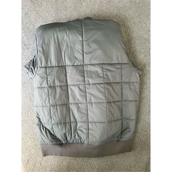 New with tags Men’s Patagonia Box Quilted Hoodie - Picture 4 of 5